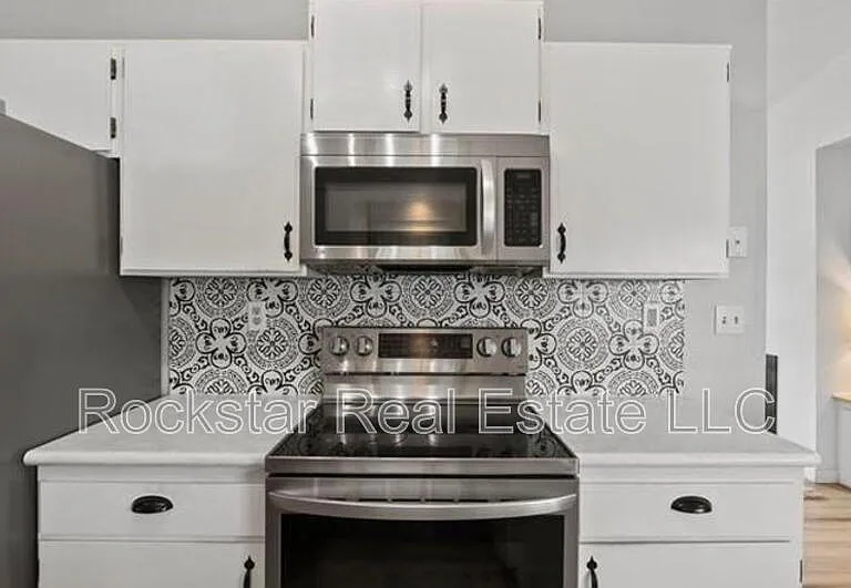 11217 E 11th Ave — Photo 19