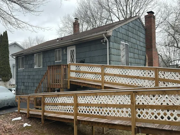105 Overlook Ave, Bridgeport, CT 06606