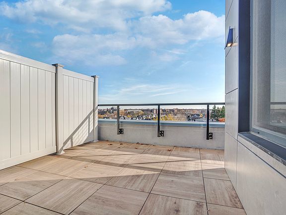 5th image of 188-11 Hillside Ave #611