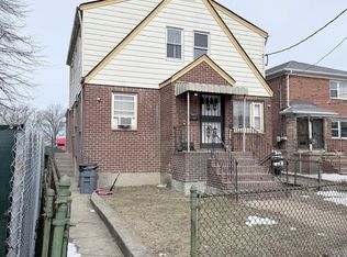 165-25 Union Tpke, Fresh Meadows, NY 11366
