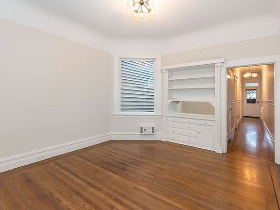 5th image of 407-411 Greenwich St #5E8361292