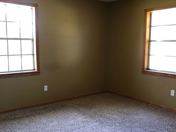 5th image of 1320 Cherry Lea Ln