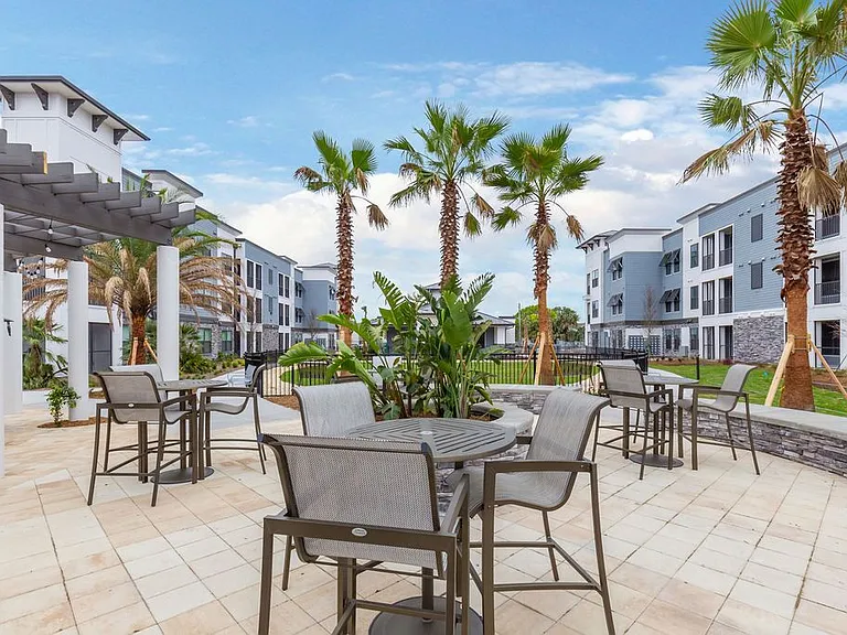 Vintage Winter Park Apartments — Photo 29
