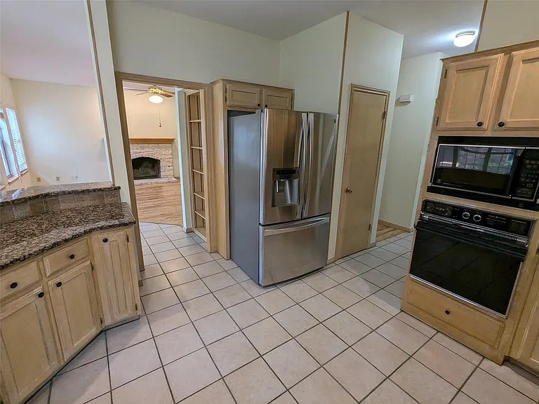7602 Mifflin Kenedy Ter — Photo 10