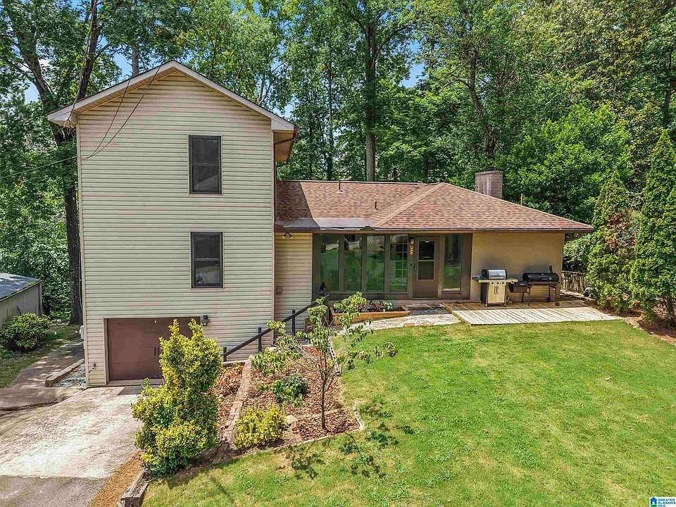 1st image of 504 Devon Dr