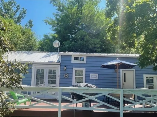 1233 Fox Rd #13, Middle Bass, OH 43446