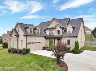 11945 Lakehurst Ln, Farragut, TN 37934