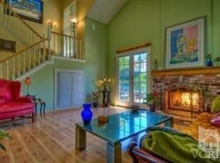1169 Monte Sereno Dr, Thousand Oaks, CA 91360