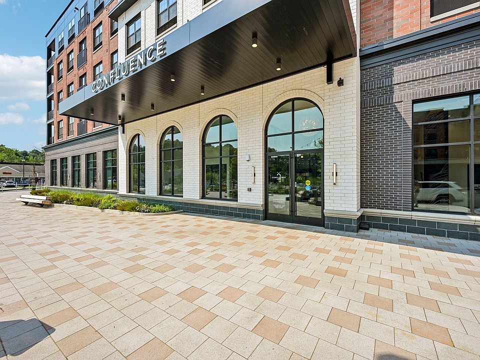 Building Photo 5