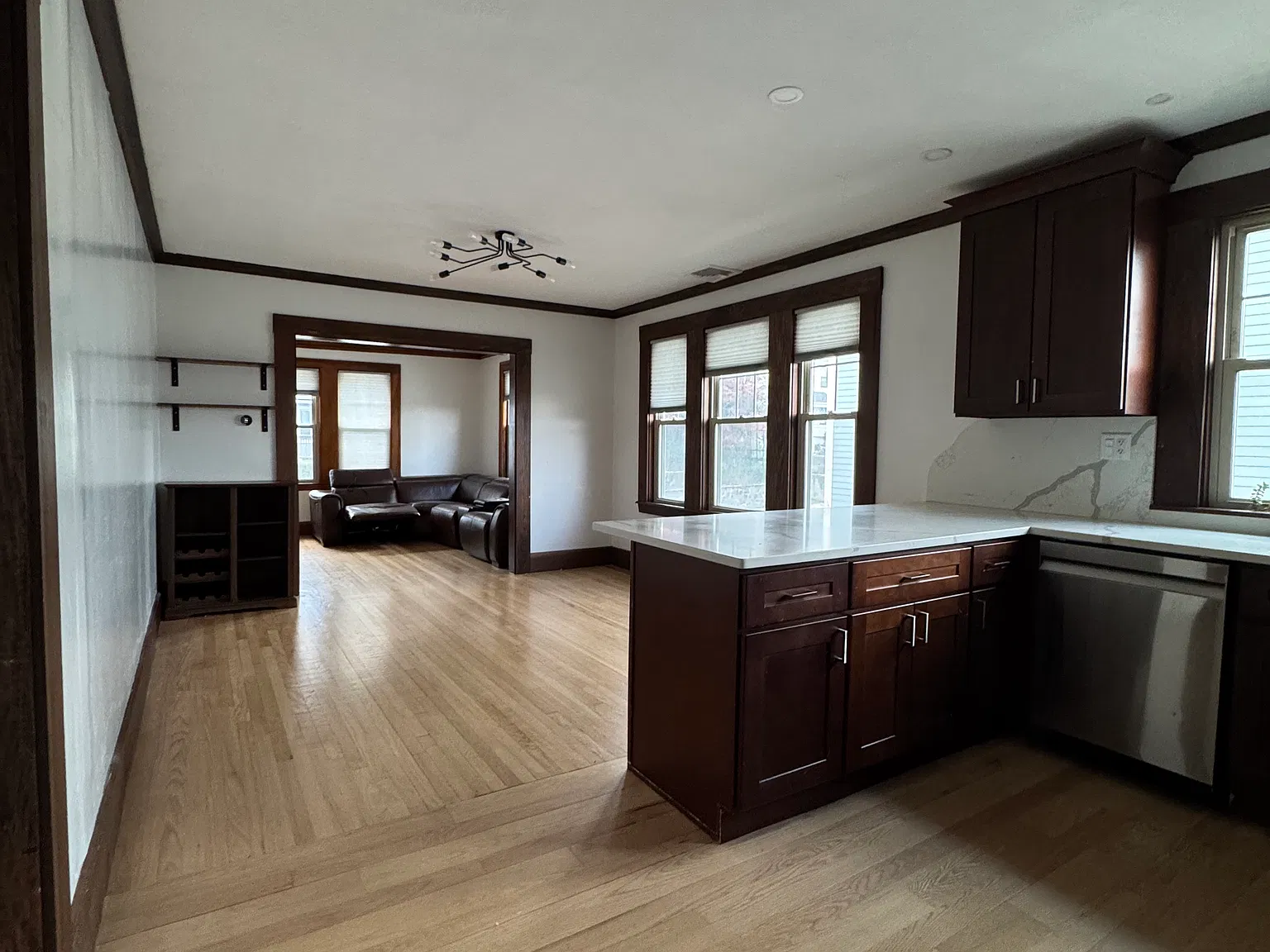 3 bed, 1500 sqft, $3,650 — Photo 1