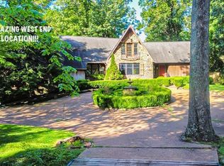 4017 Valley Rd, Paducah, KY 42001