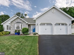 3349 Overview Dr, York, PA 17406