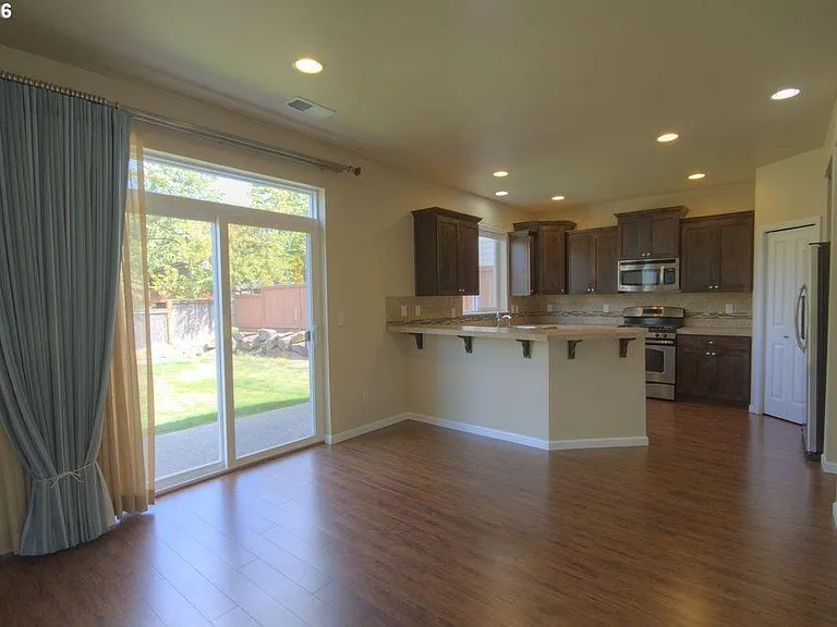 Family room to Kitchen