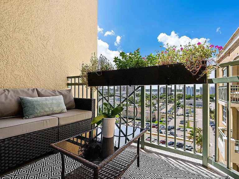403 S Sapodilla Ave #806 — Photo 10