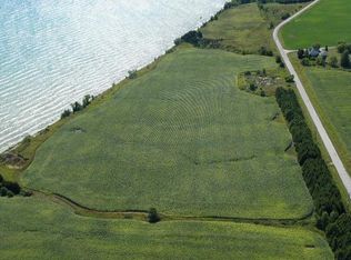 N5797 Lakeshore Dr, Kewaunee, WI 54216