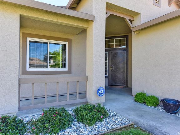 3rd image of 3516 Birchdale Way