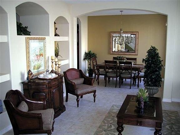 Living/Dining Area