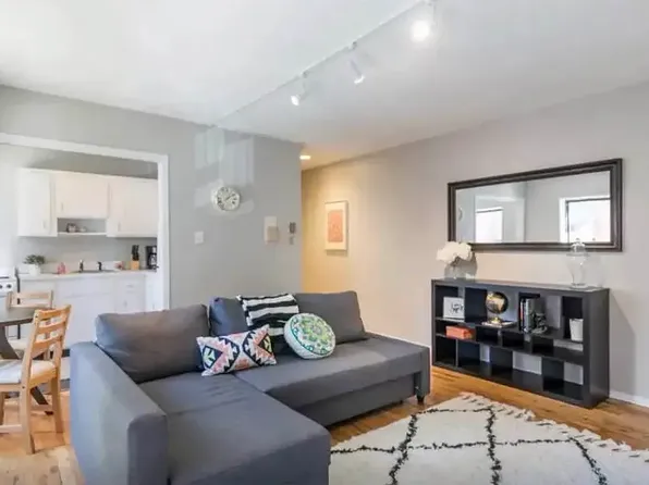 2 Coenties Aly Slip 4, New York, NY 10004
