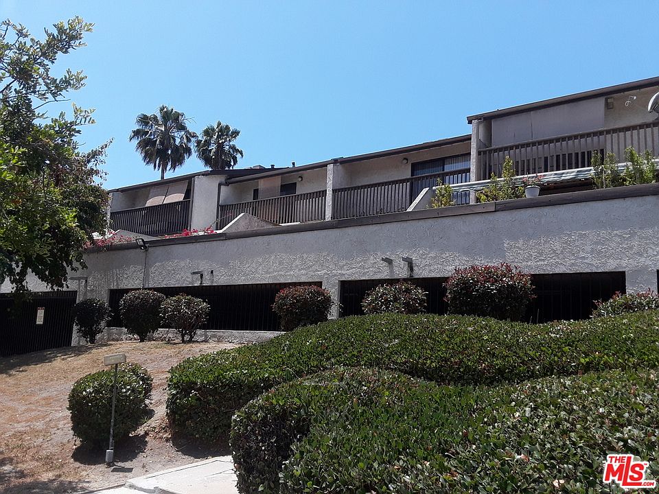 1st image of 601 S Van Ness Ave APT 4