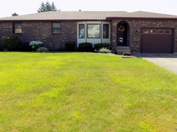 7188 Winbert Dr, North Tonawanda, NY 14120