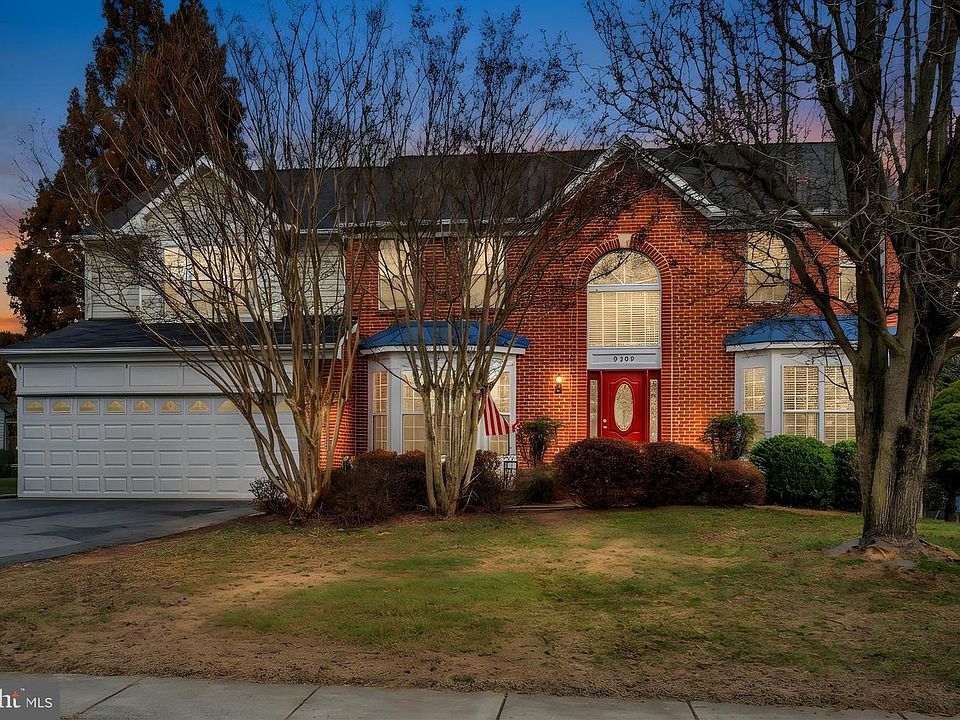 1st image of 9309 E Carondelet Dr