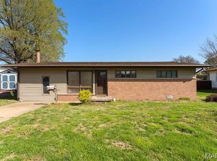 305 E Temple St, Freeburg, IL 62243