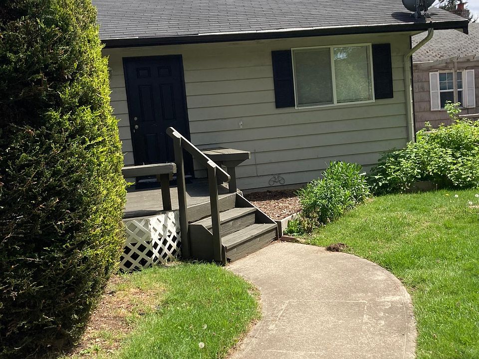 1st image of 15002 4th Ave S #B