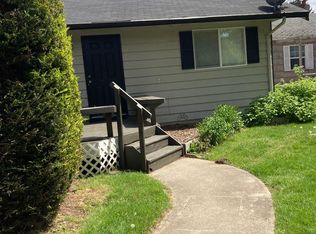 15002 4th Ave S #B, Burien, WA 98148