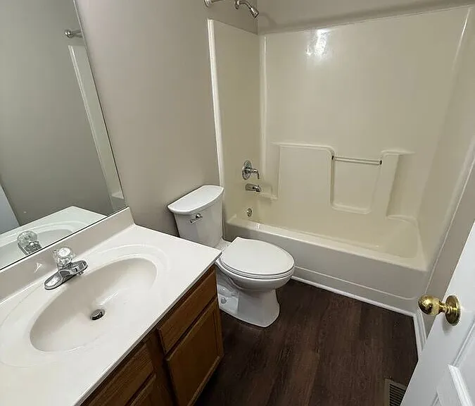 221 John Sutherland Dr — Photo 3