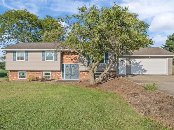 2818 S Honeytown Rd, Wooster, OH 44691