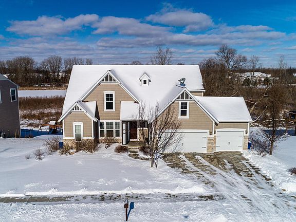 4th image of 2534 Lupine Ct