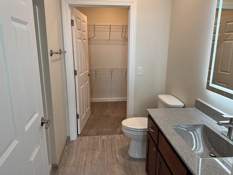 Red Earth Apartments- On Lake Butte Des Morts — Photo 18