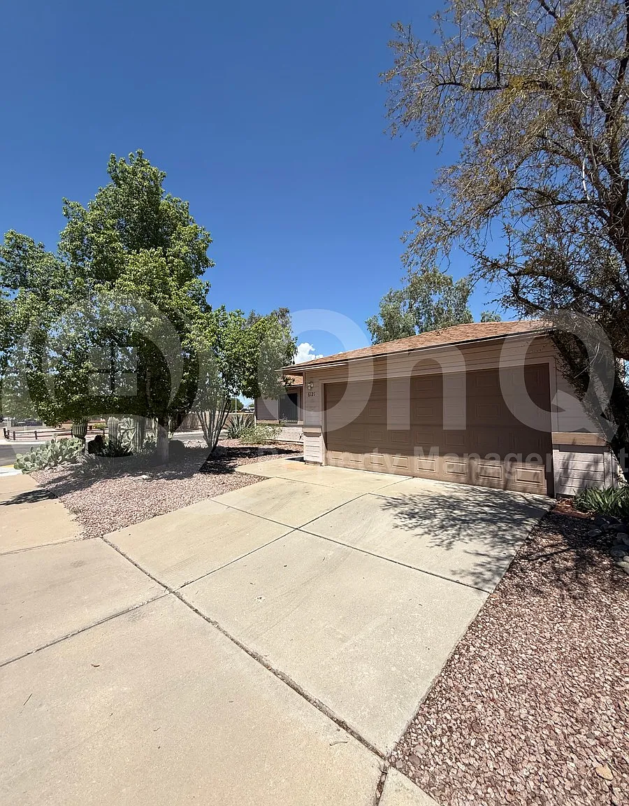 2 bed, 2.0 bath, 1170 sqft, $1,695 — Photo 4