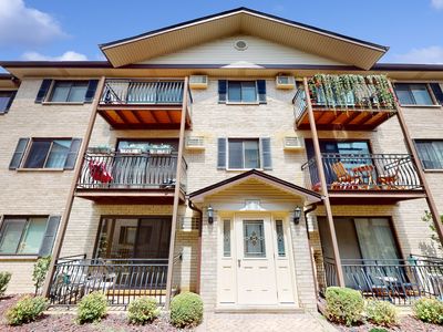 5143 N East River Rd UNIT 357E, Chicago, IL, 60656