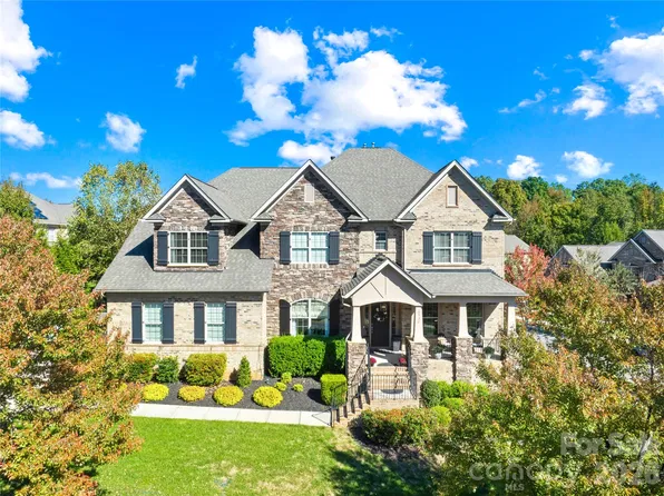 8500 Caesars Head Dr, Waxhaw, NC 28173