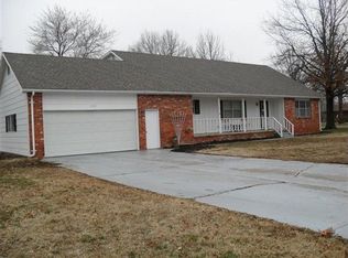 2902 W Fairway St, Coffeyville, KS 67337