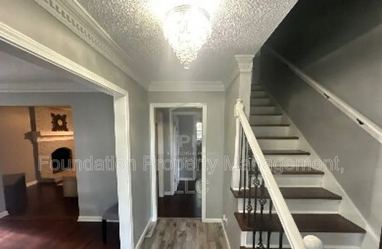 6236 Haddington Dr — Photo 11