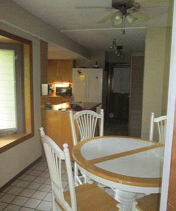 3rd image of 416 La Porte Ave