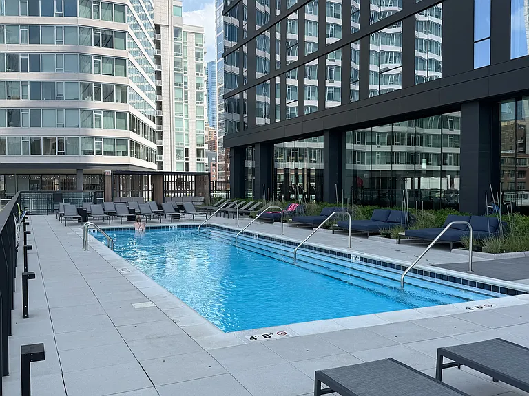 234 W Polk St #2806 — Photo 15