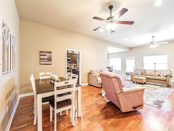 5th image of 208 Millstone Dr