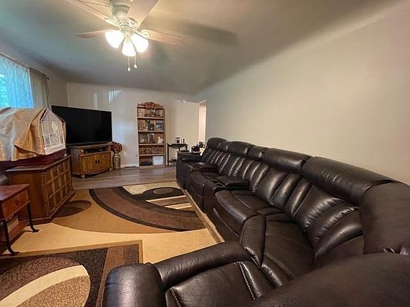 5th image of 1189 Deblin Dr