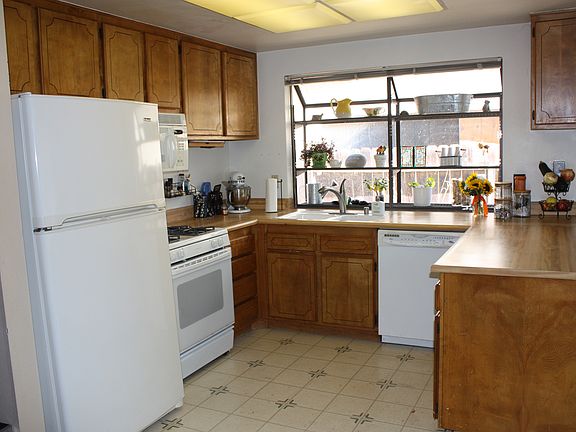 4th image of 9950 Bexley Dr