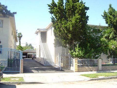 3rd image of 11341 Emelita St