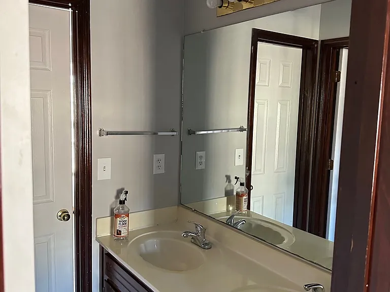 2056 Tynewood Dr — Photo 17