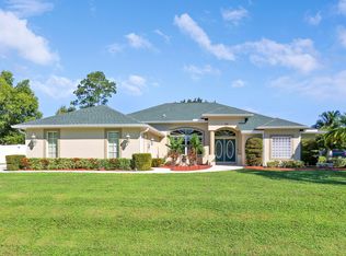 713 SE Damask Ave, Port Saint Lucie, FL 34983