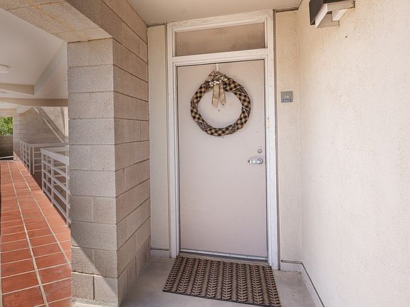 2nd image of 1000 Guadalupe St