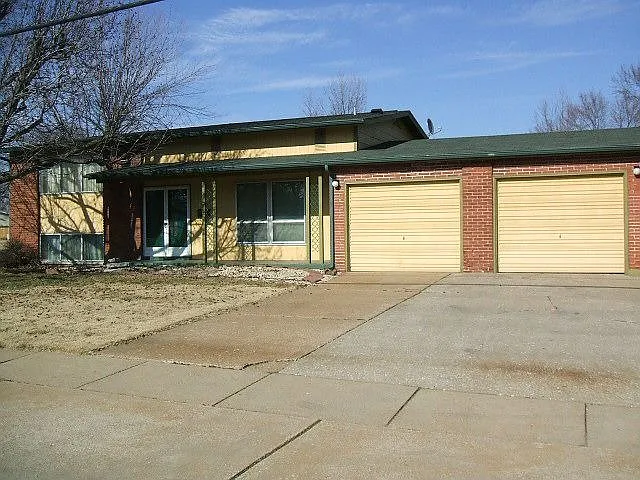 1295 Humes Ln photo 1