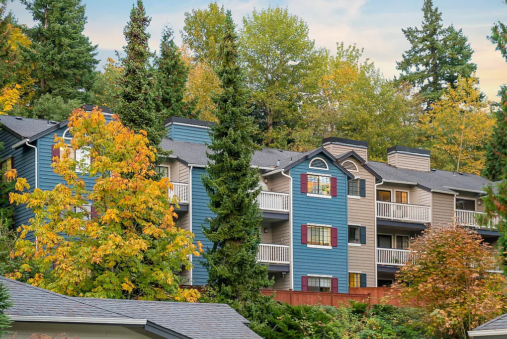 Emerald Ridge — Photo 1