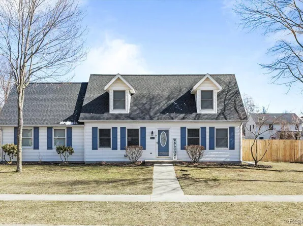 3665 Guizar Ave, Fort Gratiot, MI 48059