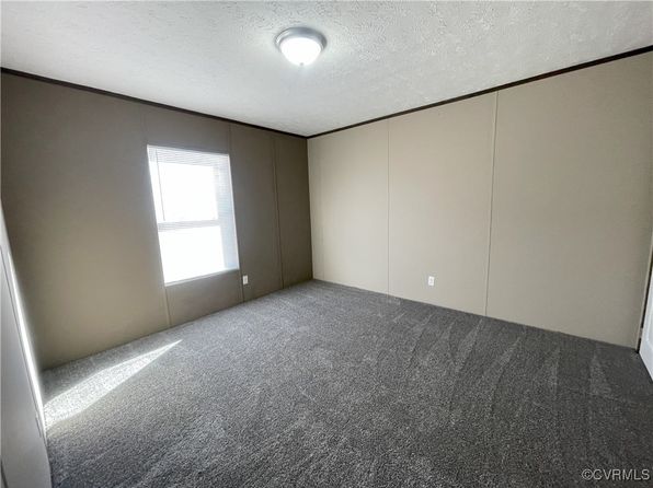 26286 Peters Bridge Rd, Courtland, VA 23837